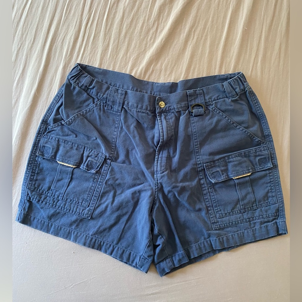 Men’s Columbia shorts size L